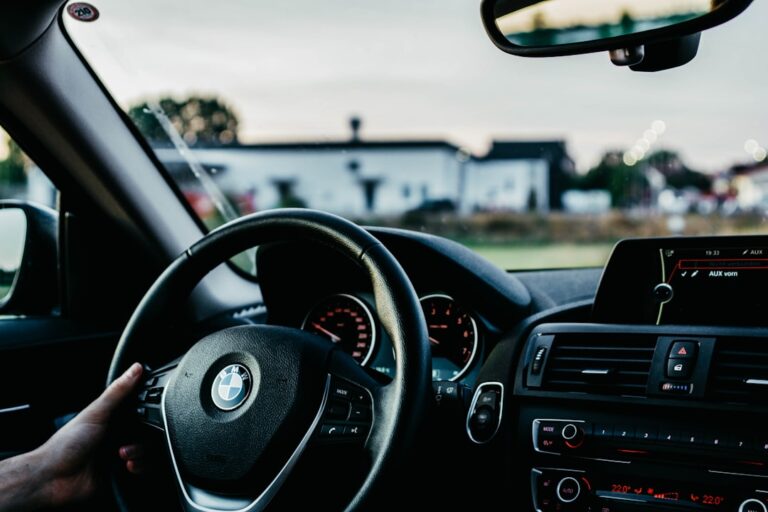 Top 10 Must-Have Gadgets for Every Car Enthusiast